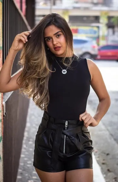 Nainital VIP Call Girl Saanvi